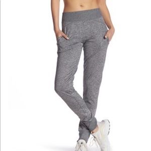 Zella joggers size L